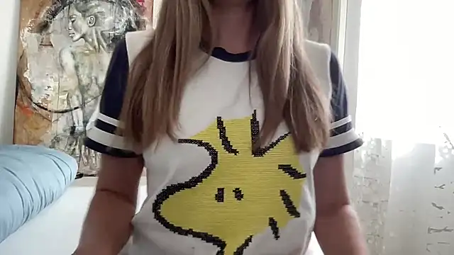 Snapshot of LisaFlower chatting on September 2025 08:52:02 AM LisaFlower online show from September 2025 08:52:02 AM