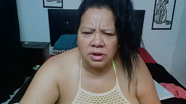 Shanttal0272 online show from December 2025 02:59:02 PM