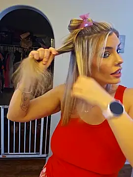 ellieconradxo online show from December 2025 04:44:01 PM