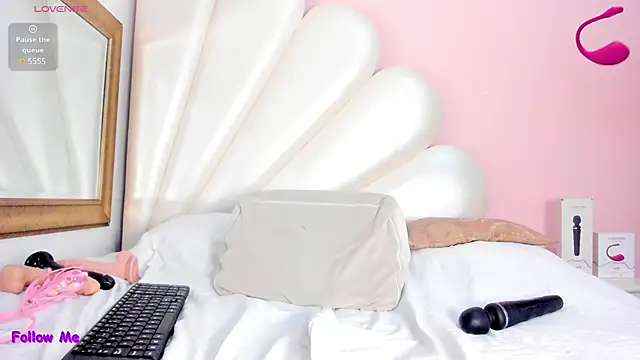 Keyla Brooks online show from February 2025 01:00:02 AM