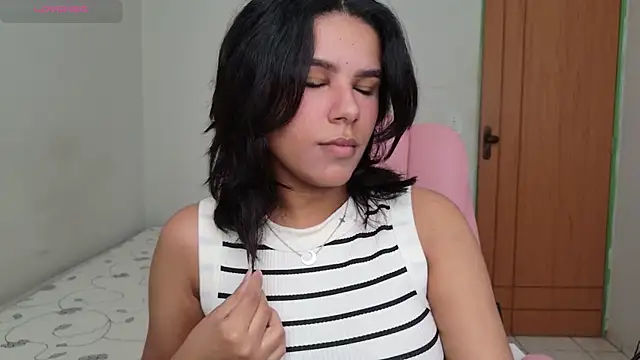 ninapego online show from November 2025 11:45:01 AM