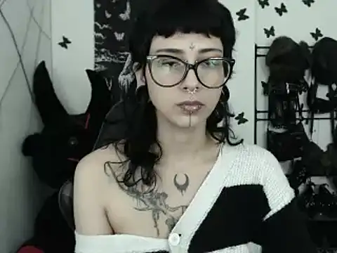 Snapshot of n0sferatus__ chatting on March 2026 03:14:02 AM n0sferatus online show from March 2026 03:14:02 AM