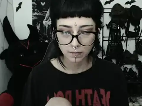 Snapshot of n0sferatus__ chatting on March 2026 03:23:02 AM n0sferatus online show from March 2026 03:23:02 AM