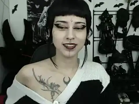 Snapshot of n0sferatus__ chatting on April 2026 02:58:01 AM n0sferatus online show from April 2026 02:58:01 AM