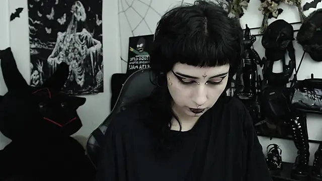 Snapshot of n0sferatus__ chatting on July 2026 03:48:02 AM n0sferatus online show from July 2026 03:48:02 AM