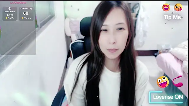 Snapshot of aFanny chatting on March 2026 02:54:02 PM aFanny online show from March 2026 02:54:02 PM