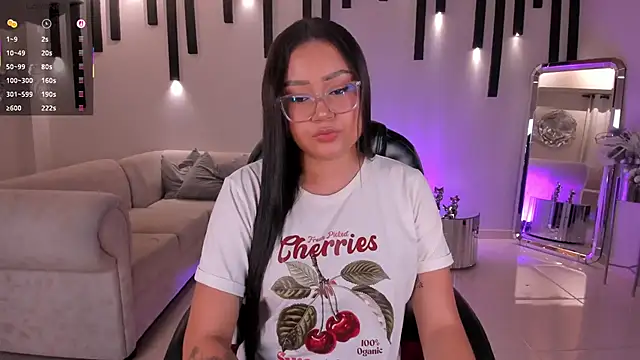 Snapshot of AmberLewis_ chatting on September 2025 02:55:02 AM AmberLewis online show from September 2025 02:55:02 AM