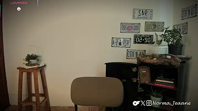 Snapshot of Norma-Jeaane chatting on April 2026 08:31:02 PM Norma-Jeaane online show from April 2026 08:31:02 PM