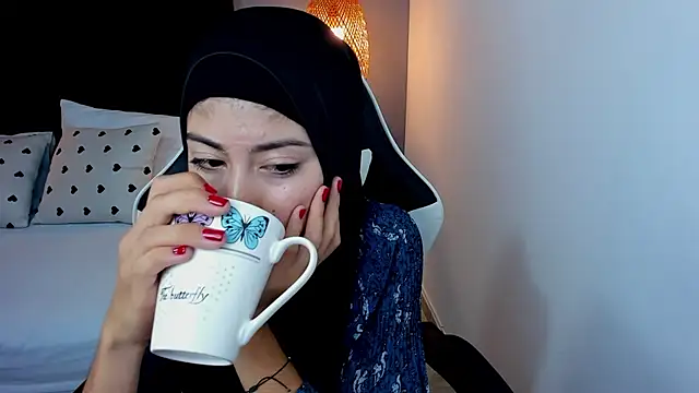 Snapshot of chaymae_nah_ chatting on December 2024 11:25:01 PM chaymae nah online show from December 2024 11:25:01 PM