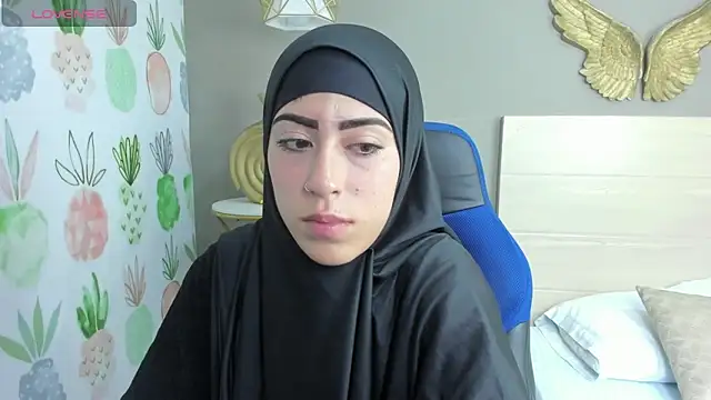 Snapshot of chaymae_nah_ chatting on January 2025 02:22:02 AM chaymae nah online show from January 2025 02:22:02 AM