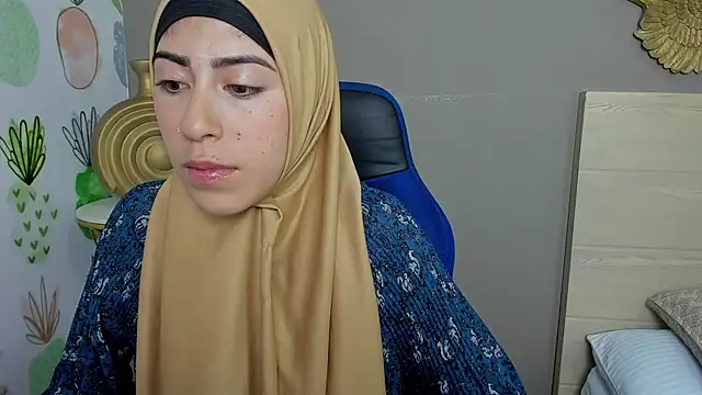 Snapshot of chaymae_nah_ chatting on January 2025 11:53:02 AM chaymae nah online show from January 2025 11:53:02 AM