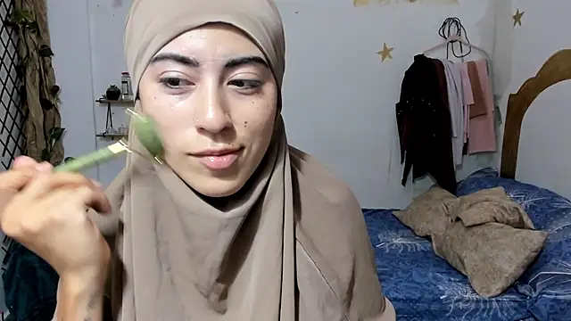 Snapshot of chaymae_nah_ chatting on September 2025 10:46:01 PM chaymae nah online show from September 2025 10:46:01 PM