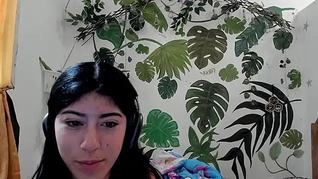 Snapshot of chaymae_nah_ chatting on October 2025 03:01:01 PM chaymae nah online show from October 2025 03:01:01 PM