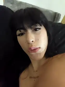 chaymae nah  online show from March 2026 10:38:02 PM