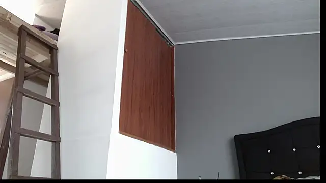 Snapshot of Emilia_1995 chatting on January 2025 08:07:01 PM Emilia 1995 online show from January 2025 08:07:01 PM