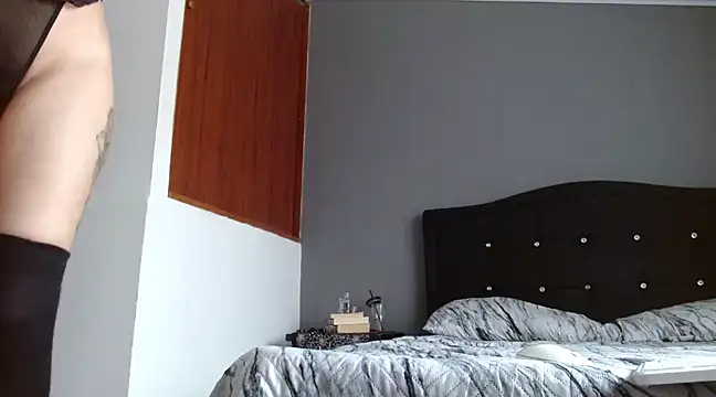 Snapshot of Emilia_1995 chatting on March 2025 07:07:02 PM Emilia 1995 online show from March 2025 07:07:02 PM