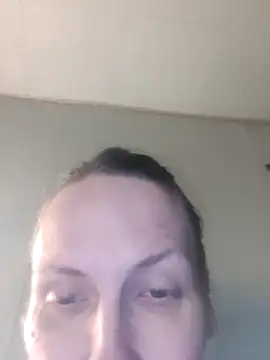 Snapshot of Evelina_cute chatting on December 2024 02:55:01 PM Evelina cute online show from December 2024 02:55:01 PM