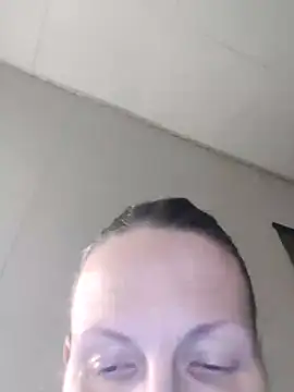 Snapshot of Evelina_cute chatting on January 2025 02:30:02 PM Evelina cute online show from January 2025 02:30:02 PM