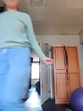 Evelina cute online show from November 2025 10:04:02 AM