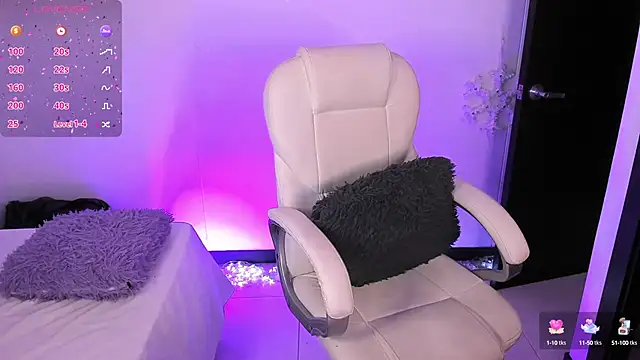 Snapshot of nyna_1 chatting on February 2025 09:47:02 PM nyna 1 online show from February 2025 09:47:02 PM