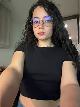 Snapshot of Antoniart_ chatting on March 2026 03:12:01 AM Antoniart online show from March 2026 03:12:01 AM