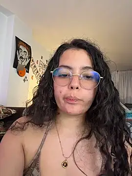 Snapshot of Antoniart_ chatting on June 2026 03:51:02 AM Antoniart online show from June 2026 03:51:02 AM