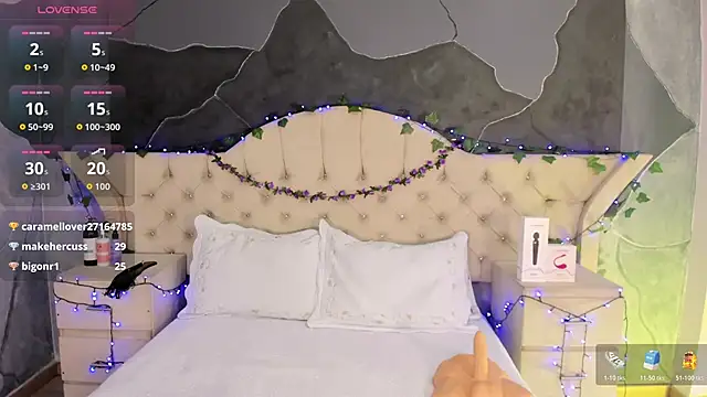 AmberGreyy  online show from November 2025 01:53:02 PM