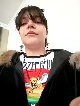 AmberGreyy  online show from April 2026 01:15:01 PM