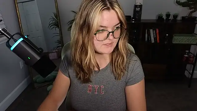 rodeobrii online show from October 2025 02:31:02 AM