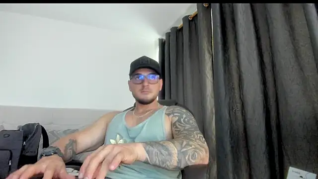 Snapshot of Teilor_Creed chatting on November 2025 07:14:01 PM Teilor Creed online show from November 2025 07:14:01 PM