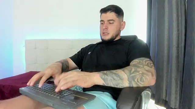 Teilor Creed online show from February 2026 07:14:02 PM