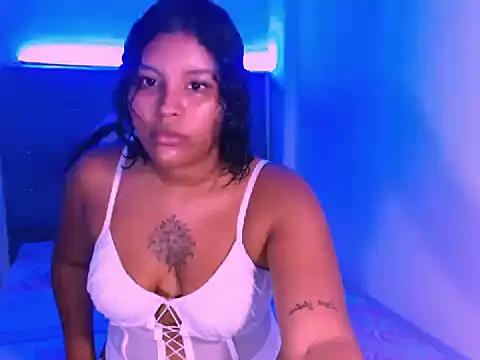 Snapshot of ladypussy69 chatting on April 2026 06:21:01 PM ladypussy69 online show from April 2026 06:21:01 PM