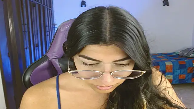 Snapshot of engielphoenis14 chatting on November 2025 09:15:01 PM engielphoenis14 online show from November 2025 09:15:01 PM