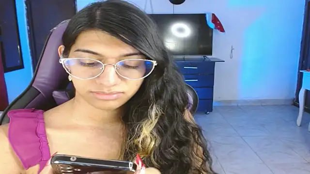 Snapshot of engielphoenis14 chatting on December 2025 09:41:02 PM engielphoenis14 online show from December 2025 09:41:02 PM