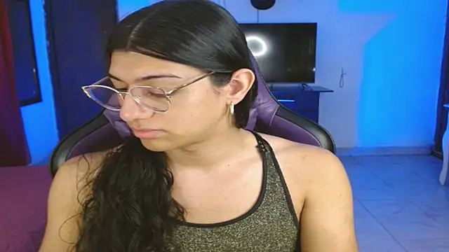 engielphoenis14 online show from February 2026 09:23:01 PM