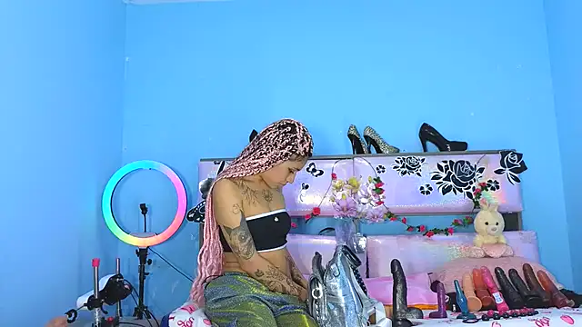 Snapshot of gabbiefoxthx chatting on January 2025 01:21:02 AM gabbiefoxthx online show from January 2025 01:21:02 AM