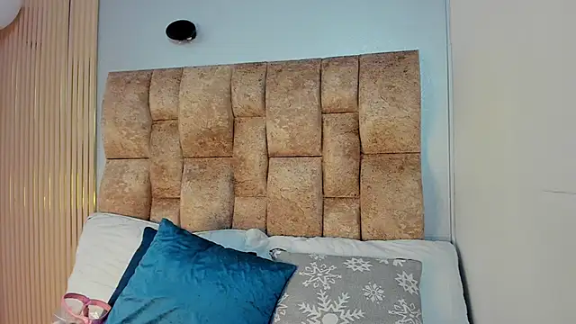 amatista  smith online show from October 2025 07:56:02 PM