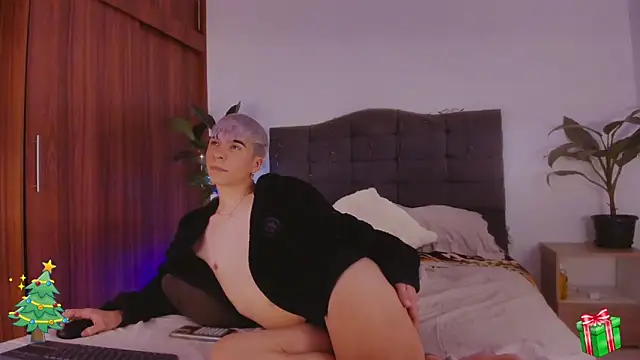 2gays 1Str8 online show from December 2024 08:47:01 PM