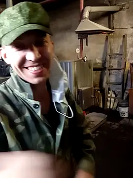 MityaXLoves online show from November 2025 06:18:01 PM