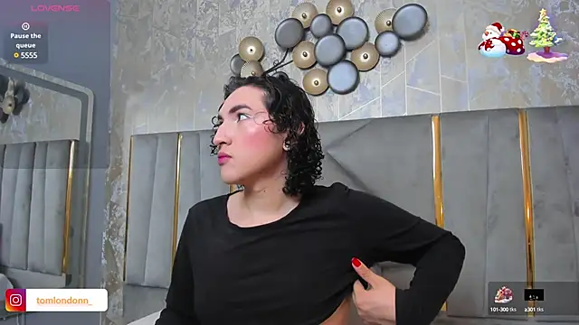 TomLondon  online show from February 2025 11:44:02 AM