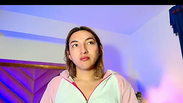 TomLondon  online show from September 2025 12:40:01 PM