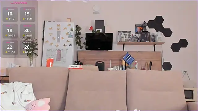 Girl alone home online show from October 2025 03:40:01 AM