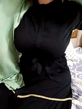 Snapshot of Saakoora chatting on October 2025 09:40:02 AM Saakoora online show from October 2025 09:40:02 AM