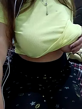 Snapshot of Saakoora chatting on November 2025 09:03:02 PM Saakoora online show from November 2025 09:03:02 PM