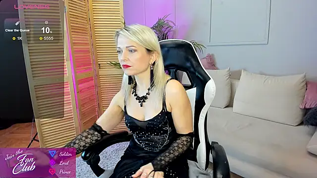 Gloria Lovely online show from December 2024 02:17:02 PM