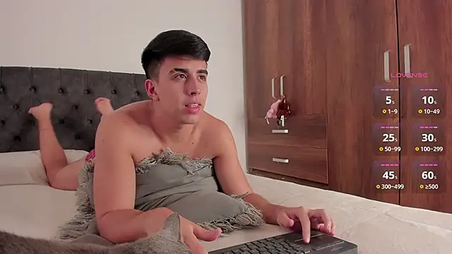 jordanmuskk online show from November 2025 09:39:01 PM