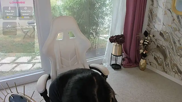 patriciakeys online show from September 2025 06:57:01 AM