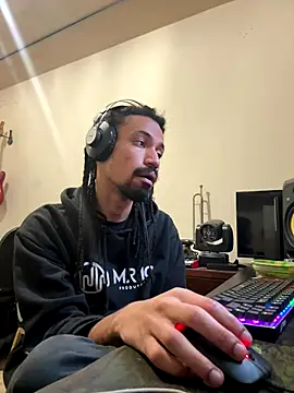 hotcamboy420 online show from November 2025 08:44:01 PM