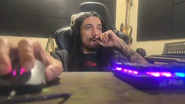 Snapshot of hotcamboy420 chatting on March 2026 12:16:01 AM hotcamboy420 online show from March 2026 12:16:01 AM