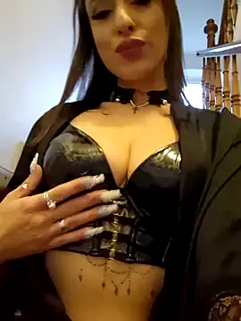 Snapshot of LydiaMaus96 chatting on January 2025 08:35:02 AM LydiaMaus96 online show from January 2025 08:35:02 AM